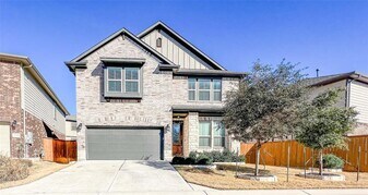 9002 Palmito Dr in Austin, TX - Building Photo