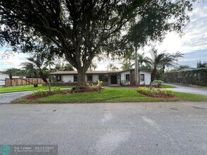 13220 SW 69th Ct in Miami, FL - Building Photo - Building Photo