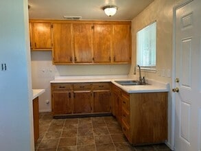 4198 George Ave in Olivehurst, CA - Building Photo - Building Photo