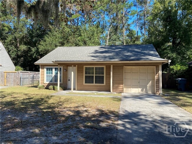 property at 136 Quail Hollow Dr