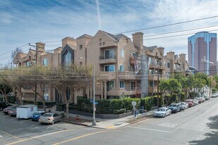 640 W 4th St in Long Beach, CA - Building Photo