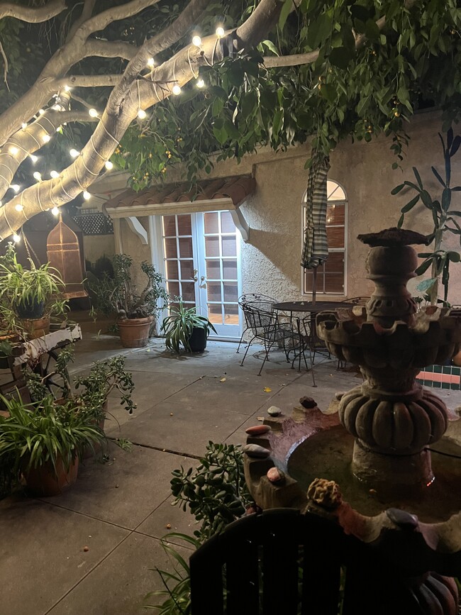 property at 1124 Hi Point St