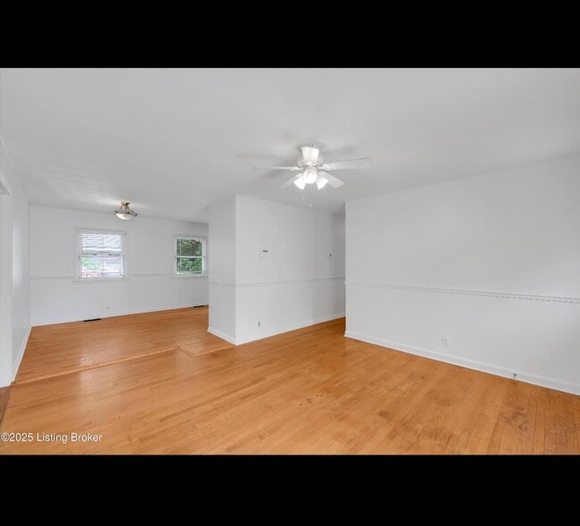 2133 Dogoon Dr in Louisville, KY - Building Photo - Building Photo