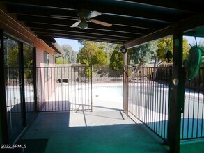 2217 E Holmes Ave in Mesa, AZ - Building Photo - Building Photo