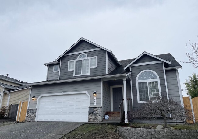 property at 1909 Redmond Ave NE