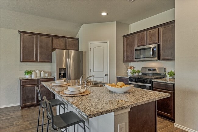 13959 Leigh Lake Ln in Shenandoah, TX - Building Photo - Building Photo