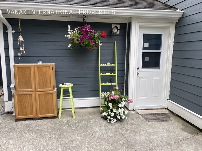 Private Bachelor Suite in Quiet Neighborhood in Port Coquitlam, BC - Building Photo - Building Photo