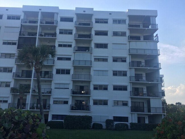 5159 N Hwy A1A in Fort Pierce, FL - Building Photo - Building Photo