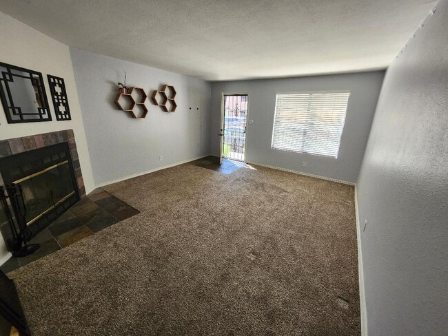 3301 Monroe St NE, Unit H-83 in Albuquerque, NM - Building Photo - Building Photo