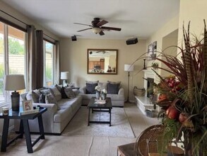 28721 Coal Mountain Ct in Santa Clarita, CA - Building Photo - Building Photo