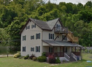 117 Short St, Unit A in Coal Center, PA - Building Photo - Building Photo