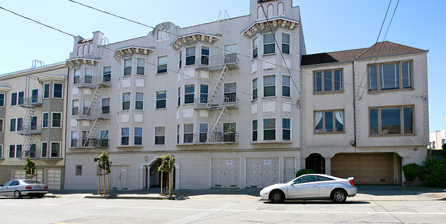 2715 Cabrillo St in San Francisco, CA - Building Photo - Building Photo