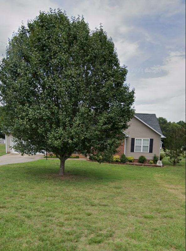 property at 2011 Taylor Rd