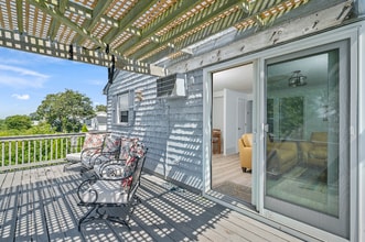 240 Narragansett Ave in East Providence, RI - Building Photo - Building Photo