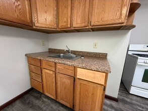143 McClelland St in Blue Mound, IL - Building Photo - Building Photo