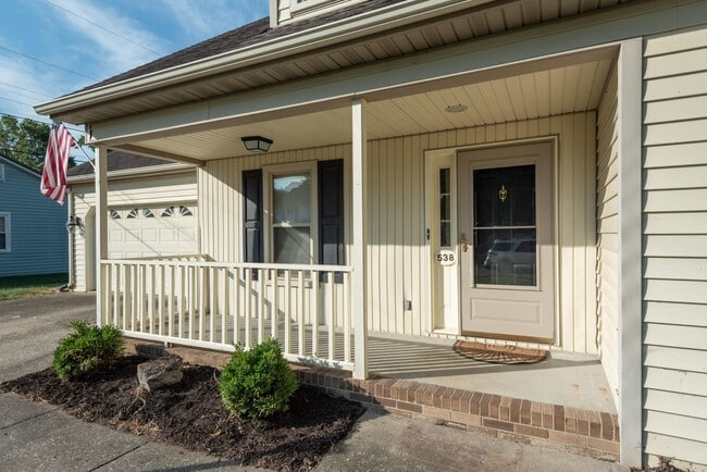 538 Berlin Dr in Versailles, KY - Building Photo - Building Photo