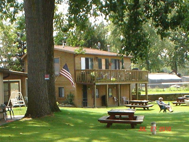 Lakefront Apartments in White Lake, MI - Building Photo