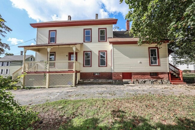 15 Pierce St in Concord, NH - Building Photo - Building Photo