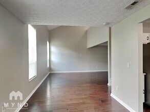 2179 Balais Ct in Grove City, OH - Building Photo - Building Photo
