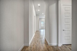 2313 Base Burner Path in Leander, TX - Building Photo - Building Photo