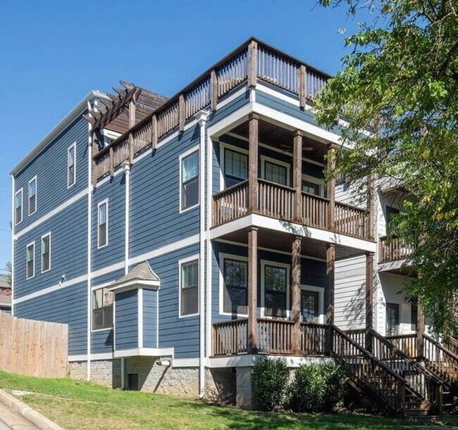 1212 Ashwood Ave in Nashville, TN - Building Photo - Building Photo