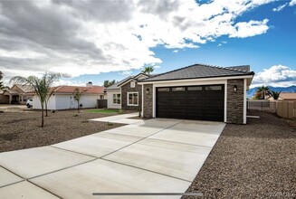 5383 Tierra Linda Dr in Fort Mohave, AZ - Building Photo - Building Photo