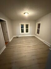 62 Harrington St, Unit 3 in Southbridge, MA - Building Photo - Building Photo