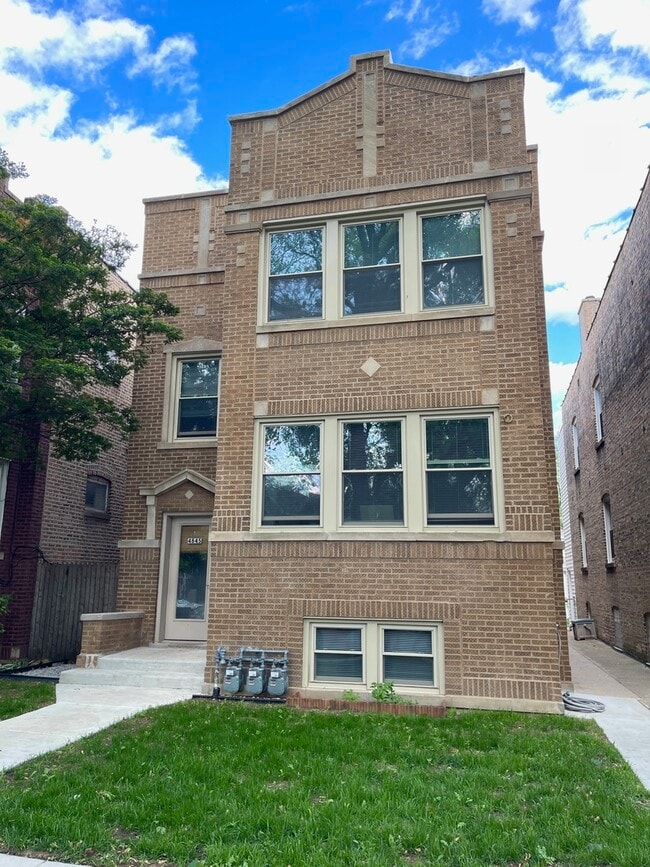 property at 4845 N Kostner Ave
