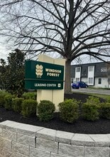 Windsor Forest Townhomes in New Castle, DE - Foto de edificio - Building Photo
