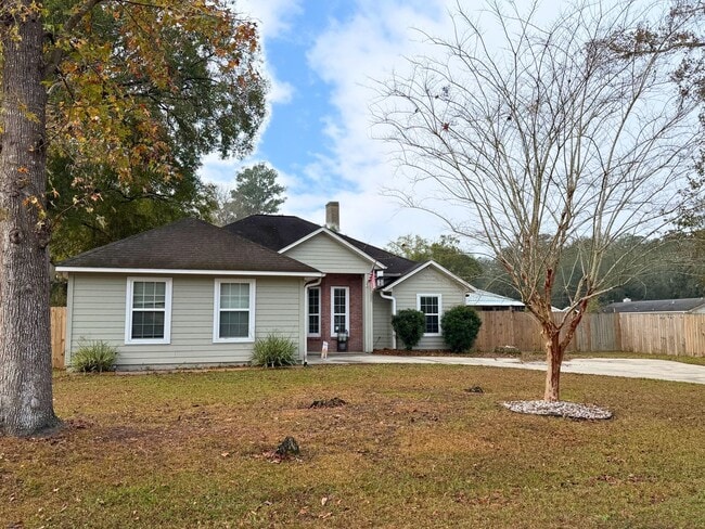 225 W Magnolia Ave in Kingsland, GA - Building Photo - Building Photo