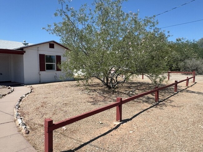 3236 E Willard St in Tucson, AZ - Building Photo - Building Photo