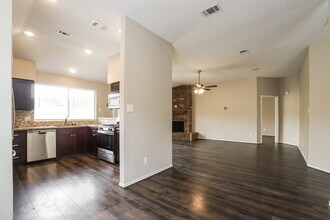 15118 Loma Paseo Dr in Houston, TX - Building Photo - Building Photo