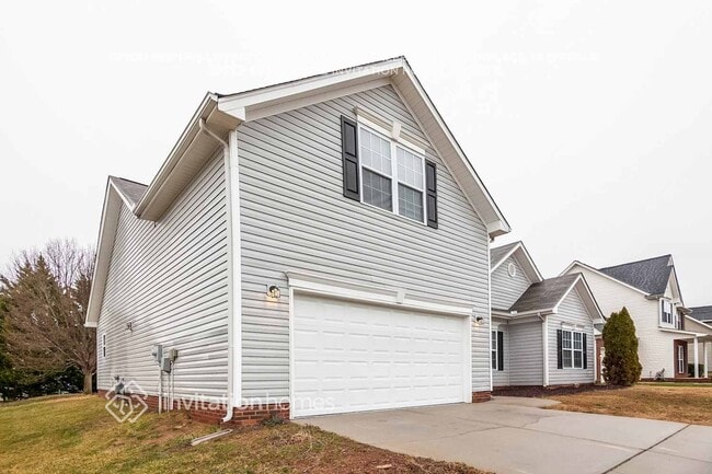 2605 Hartley Hills Dr in Charlotte, NC - Foto de edificio - Building Photo