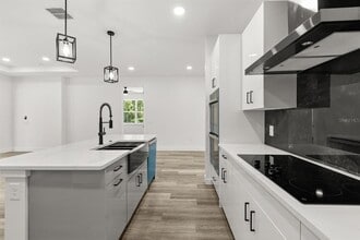 321 Water Shr Dr in Leesburg, FL - Building Photo - Building Photo