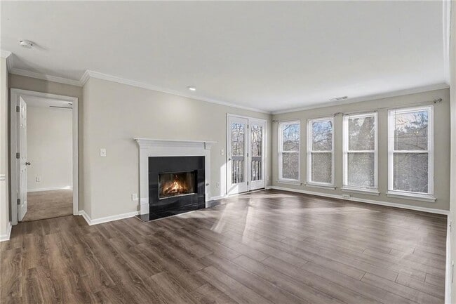 225 Warm Springs Cir in Roswell, GA - Building Photo - Building Photo