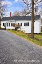 305 Upper Main St in Waterville, ME - Building Photo