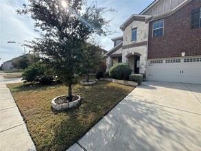 2425 Hat Bender Lp in Round Rock, TX - Building Photo - Building Photo