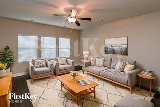 9147 Marion Oaks Dr in Charlotte, NC - Foto de edificio - Building Photo