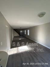 1015 Lenore Ave in Lansing, MI - Building Photo - Building Photo