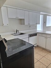 15801 Providence Dr in Southfield, MI - Foto de edificio - Building Photo