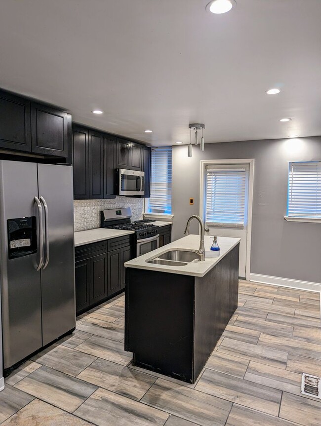 property at 5722 Cedar Ave
