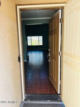 2017 W Marconi Ave in Phoenix, AZ - Building Photo - Building Photo
