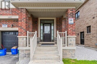 442 Bergamot Ave in Milton, ON - Building Photo - Building Photo