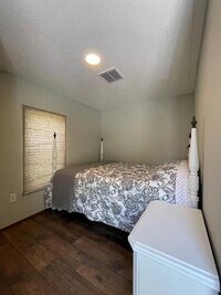 132 Park Dr photo'