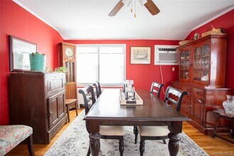 274 W Walnut St in Long Beach, NY - Building Photo - Building Photo