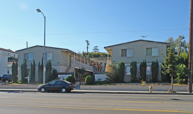 1755 S Robertson Blvd in Los Angeles, CA - Building Photo - Building Photo