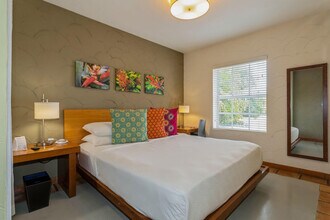 405 Española Wy in Miami Beach, FL - Building Photo - Building Photo
