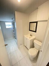 9404 Dulcimer St in Houston, TX - Building Photo - Building Photo