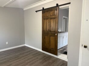 1201 S 7th St in Terre Haute, IN - Building Photo - Building Photo