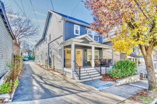 40 Grant St in Morristown, NJ - Building Photo